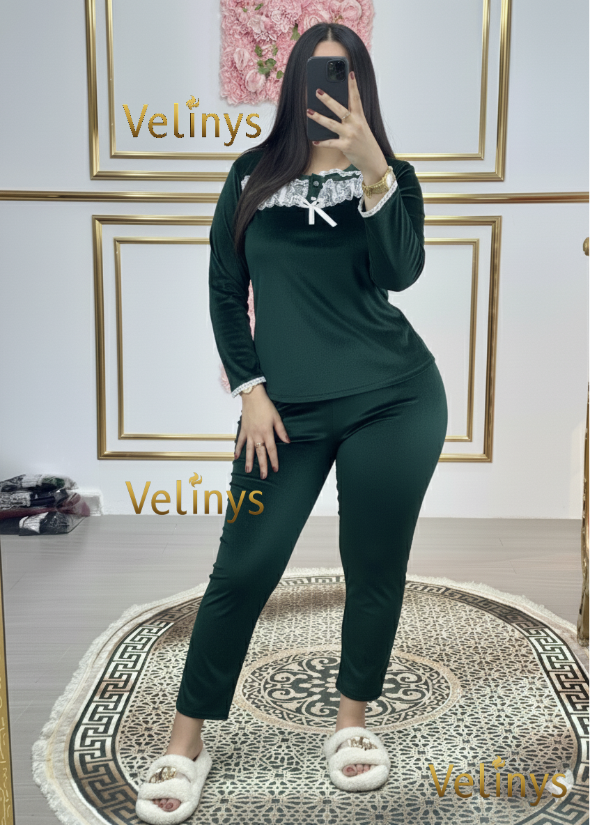 بيجامة العهد الفيكتوري 